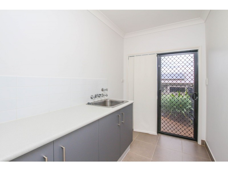 110 McFarlane Drive, Kanimbla QLD 4870