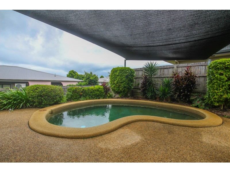 110 McFarlane Drive, Kanimbla QLD 4870