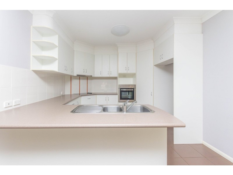 13 Bushlark Place, Smithfield QLD 4878