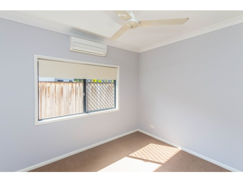 13 Bushlark Place, Smithfield QLD 4878