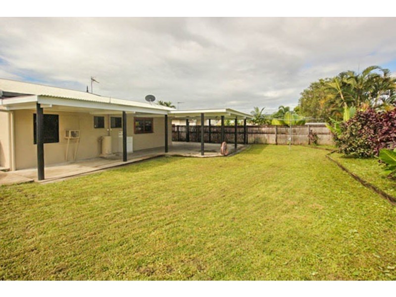 17 Ferngully Street, White Rock QLD 4868