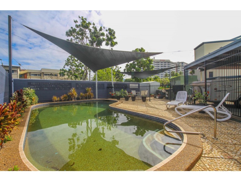 10/161-163 Esplanade, Cairns North QLD 4870