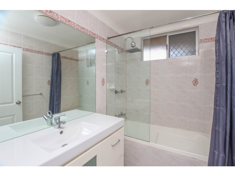 79 Sondrio Street, Woree QLD 4868