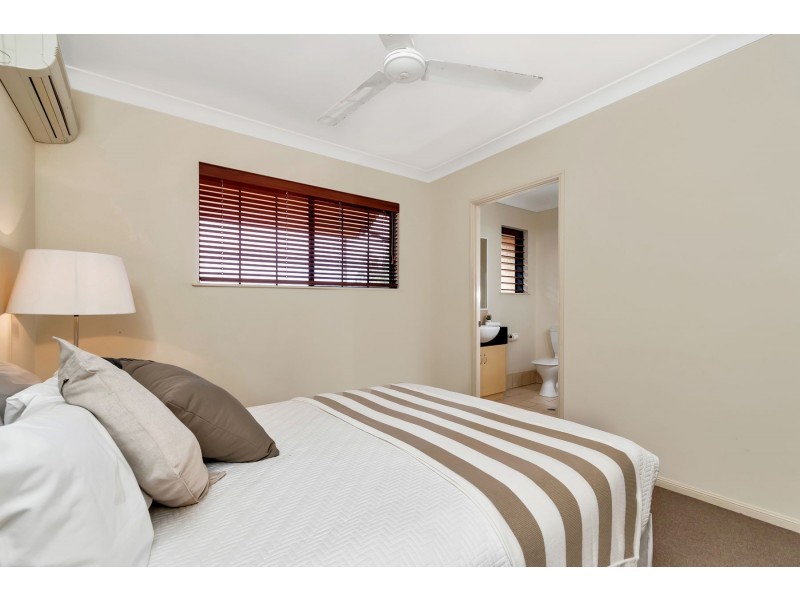 8/11-19 Stratford Parade, Stratford QLD 4870