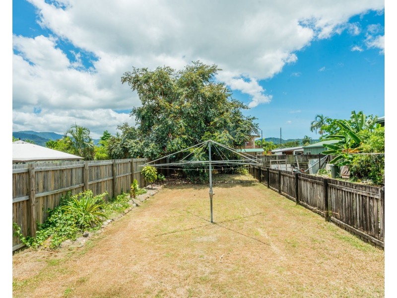 30A Earl Street, Westcourt QLD 4870