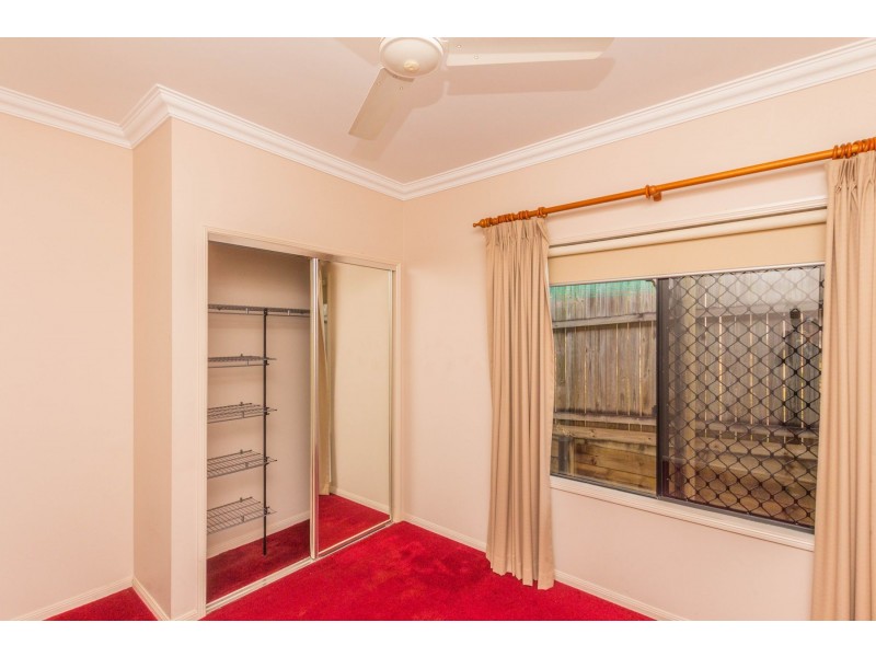 33 Pelling Close, Kanimbla QLD 4870