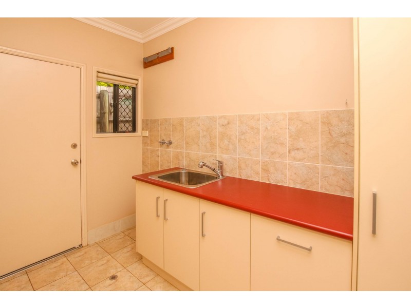 33 Pelling Close, Kanimbla QLD 4870