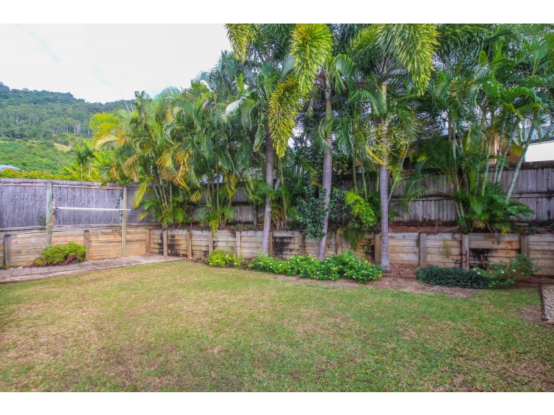33 Pelling Close, Kanimbla QLD 4870