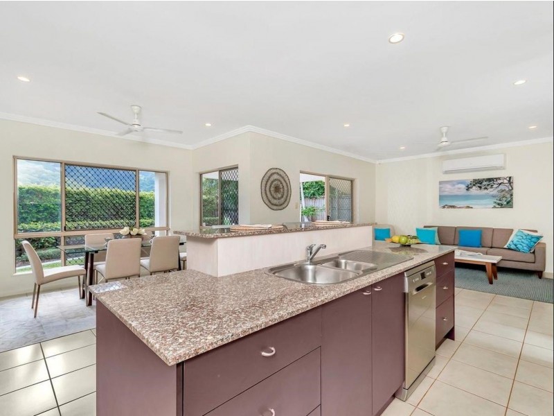 5 Fantan Close, Redlynch QLD 4870