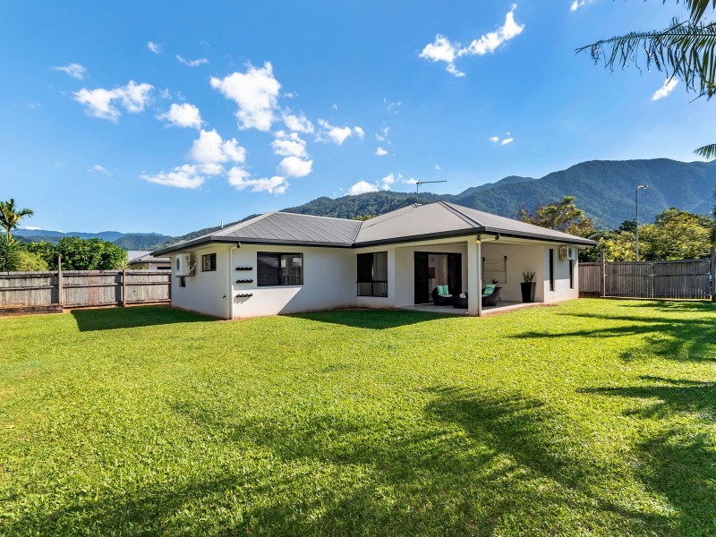 112 Xavier Herbert Drive, Redlynch QLD 4870