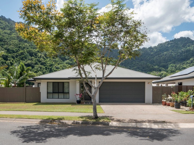 112 Xavier Herbert Drive, Redlynch QLD 4870