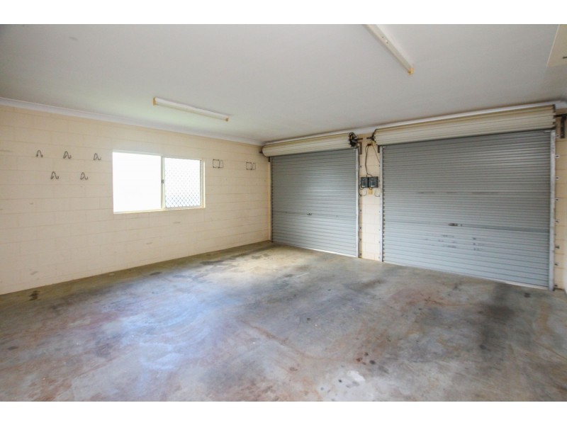 11 Nell Close, Kanimbla QLD 4870