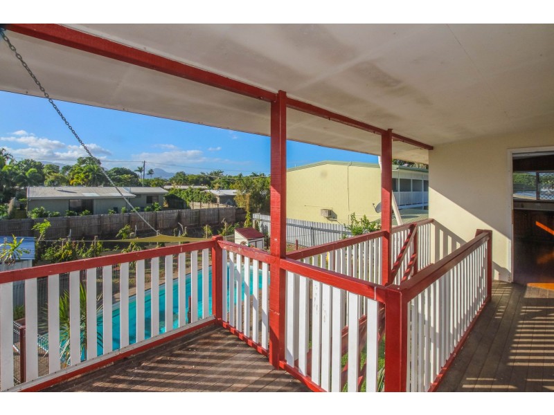 28 Mahogany Street, Manoora QLD 4870