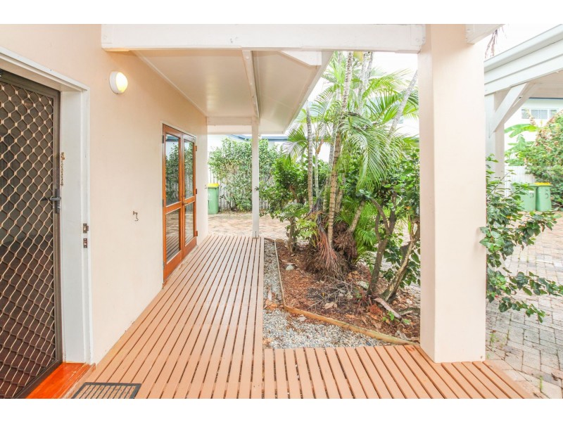 1/76 Cedar Road, Palm Cove QLD 4879