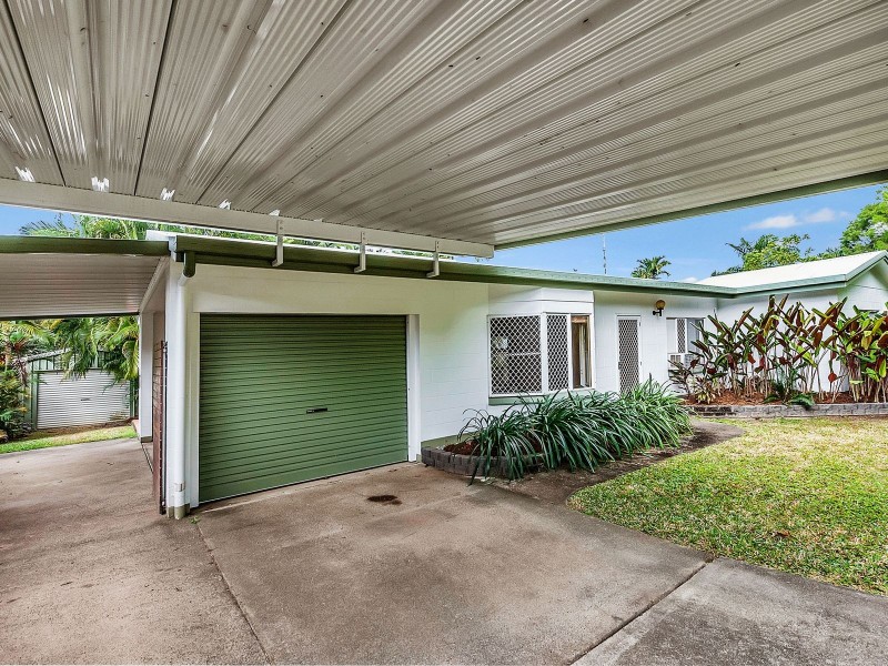 20 Ramsey Drive, Kanimbla QLD 4870
