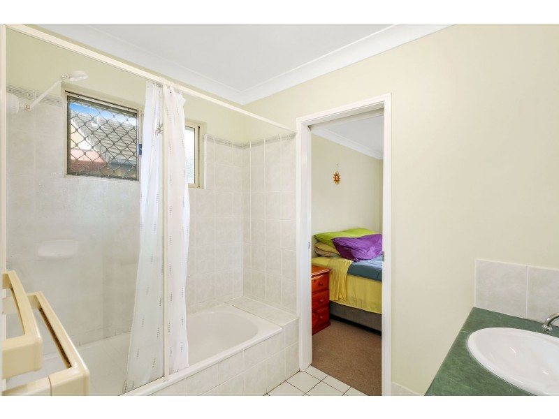 12 Silky Oak Court, Mooroobool QLD 4870
