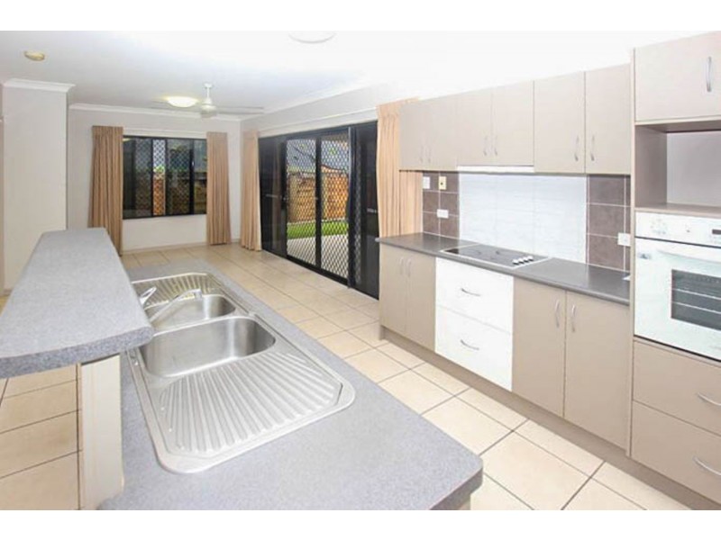 20 Five Span Close, Brinsmead QLD 4870