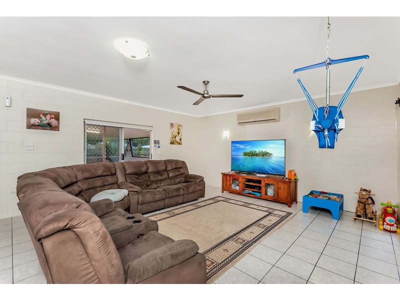 4 Marvin Close, White Rock QLD 4868