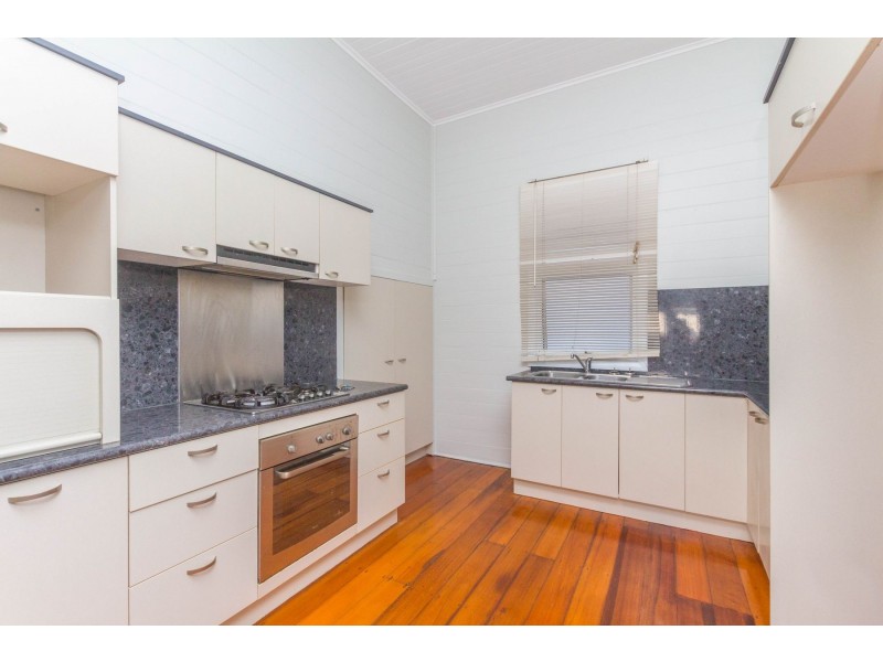 6A McKenzie Street, Cairns North QLD 4870