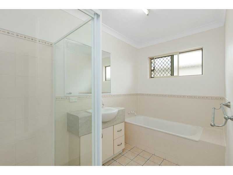 32 Leftwich Street, White Rock QLD 4868