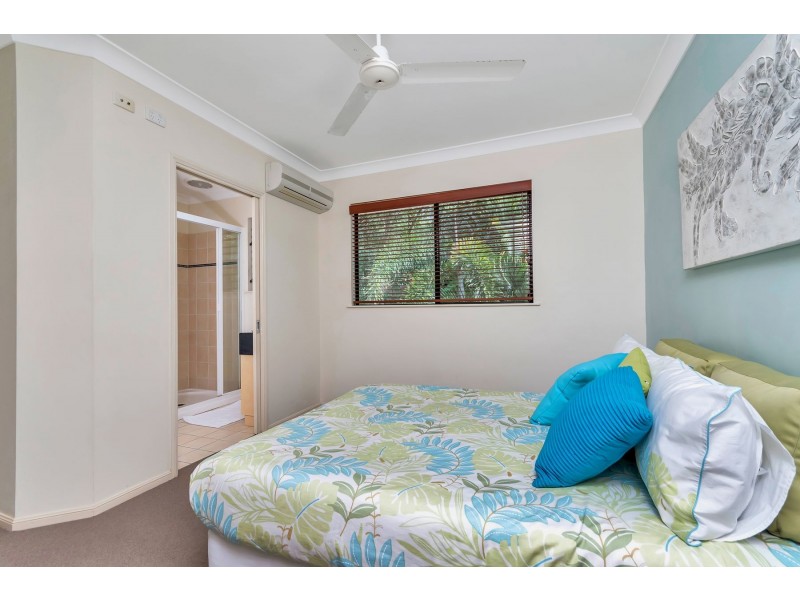 8/11-19 Stratford Parade, Stratford QLD 4870