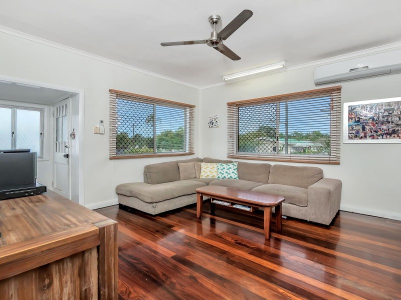 107 English Street, Manunda QLD 4870