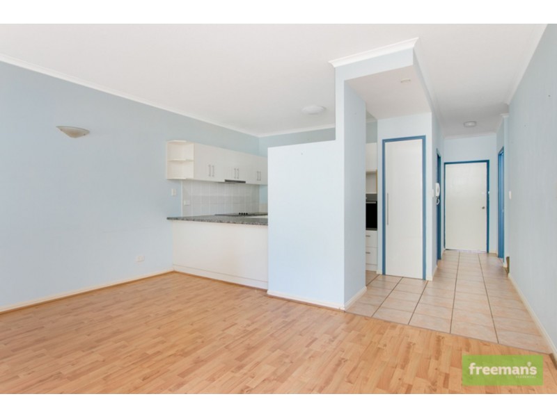 23/34-40 Lily Street, Cairns North QLD 4870