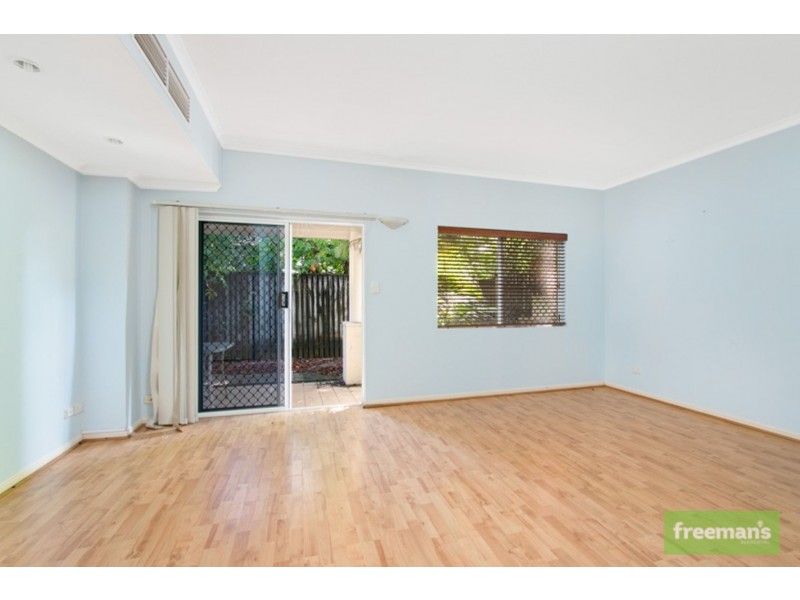 23/34-40 Lily Street, Cairns North QLD 4870