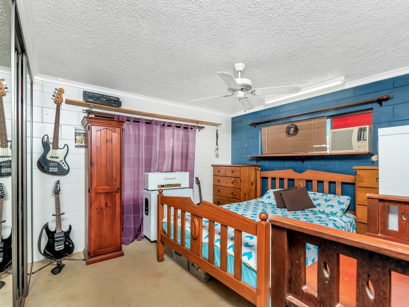 11 Lesley Street, Smithfield QLD 4878