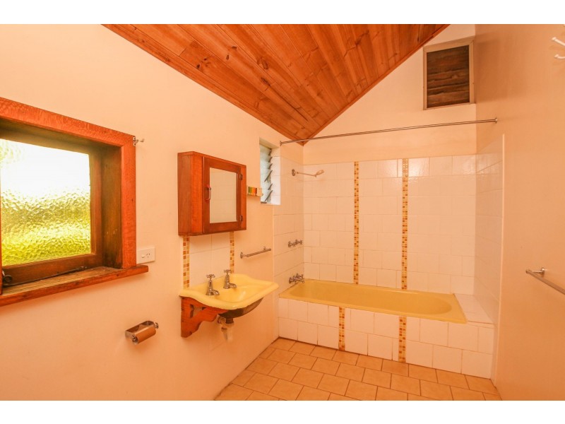 27B Suhle Street, Edmonton QLD 4869