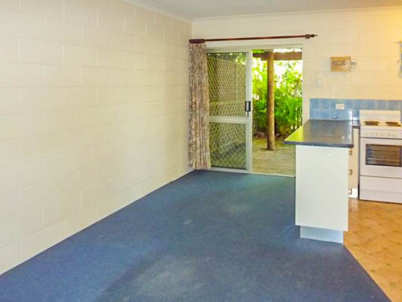9/98 Pease Street, Manoora QLD 4870