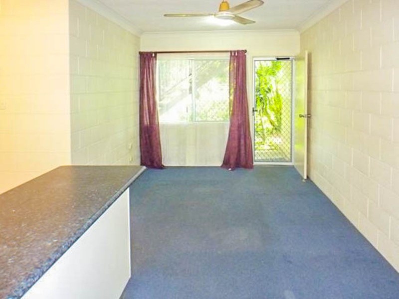 9/98 Pease Street, Manoora QLD 4870