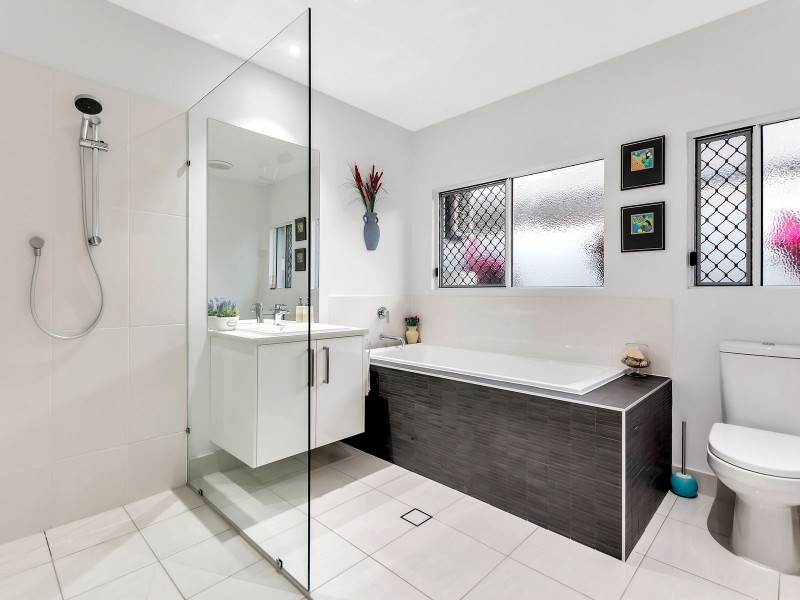 12 Myalup Close, Kewarra Beach QLD 4879