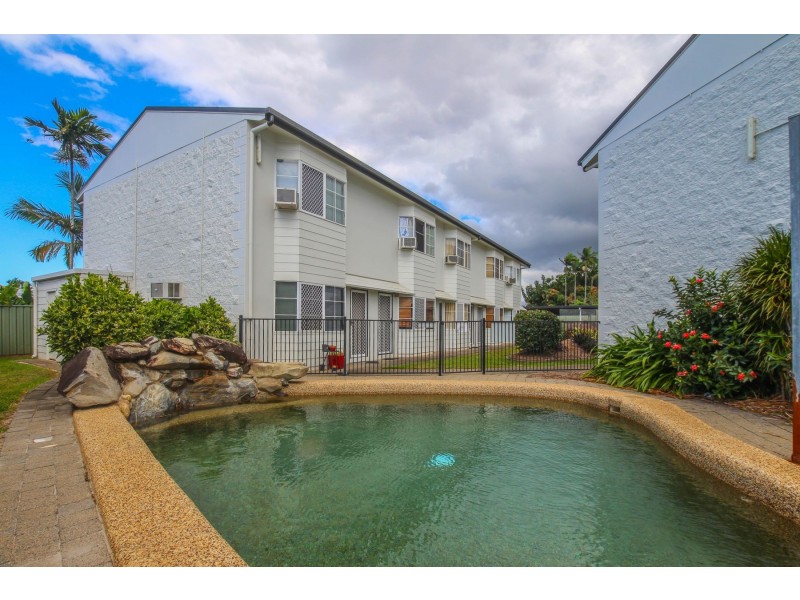 8/11 Brown Street, Woree QLD 4868