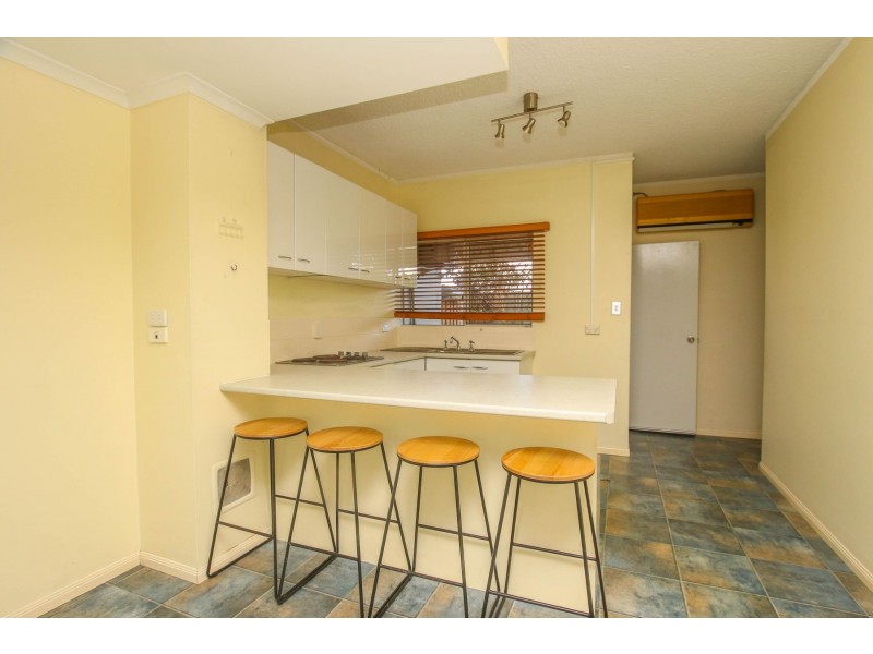 8/11 Brown Street, Woree QLD 4868