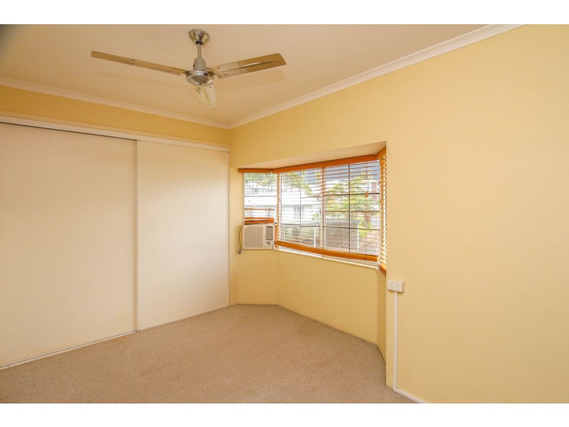 8/11 Brown Street, Woree QLD 4868