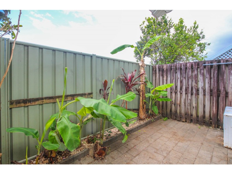 8/11 Brown Street, Woree QLD 4868