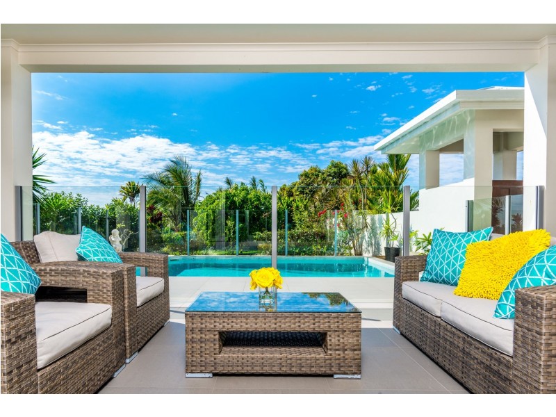 89 Daphne Drive, Redlynch QLD 4870