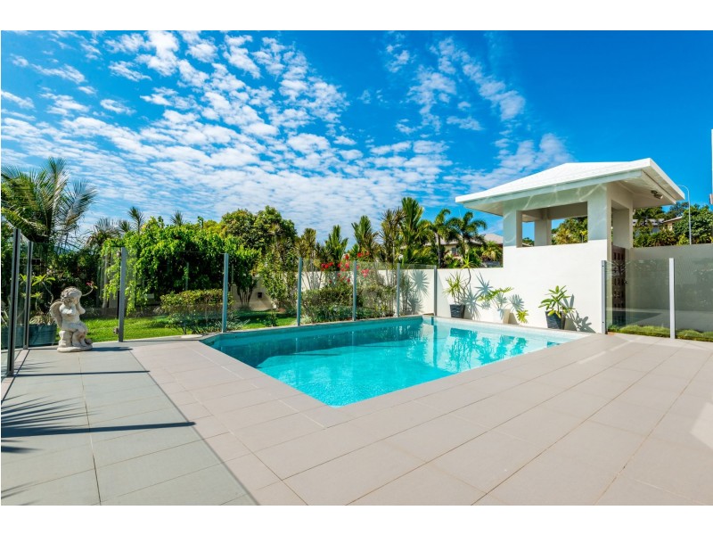 89 Daphne Drive, Redlynch QLD 4870