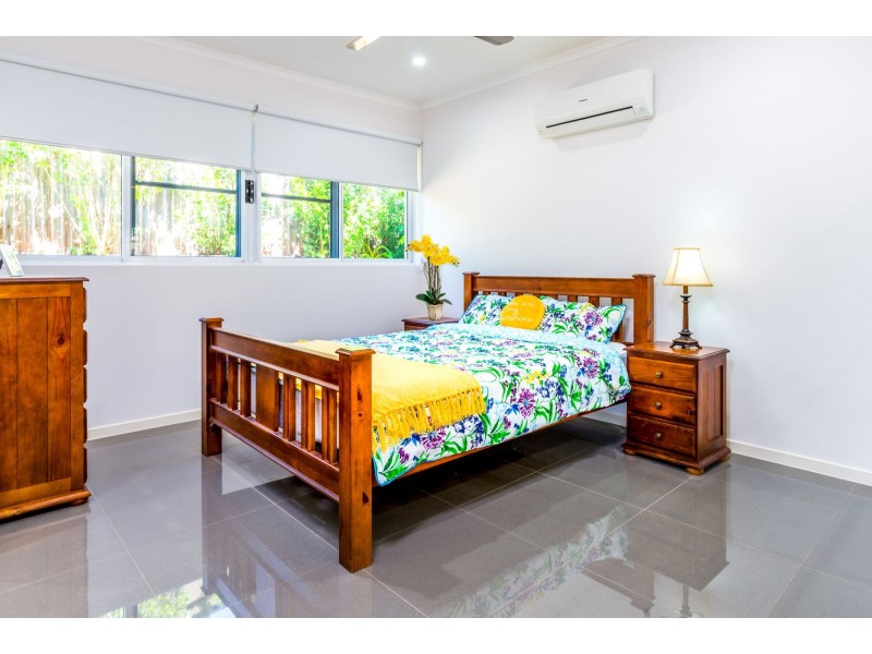 89 Daphne Drive, Redlynch QLD 4870