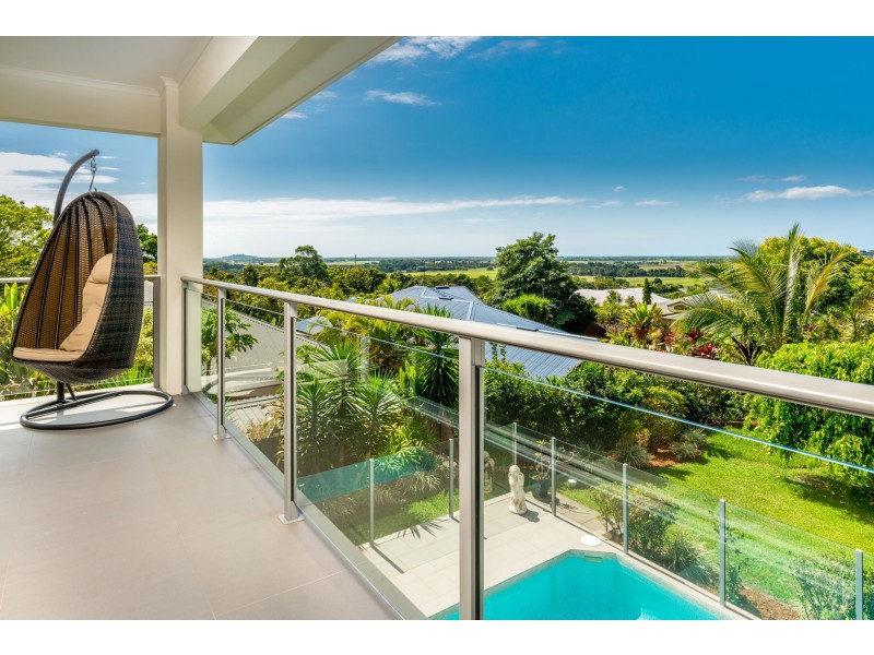 89 Daphne Drive, Redlynch QLD 4870