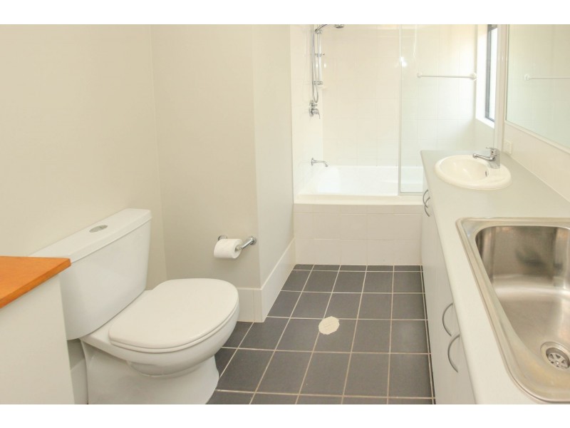 5/4-6 Olive Street, Manoora QLD 4870