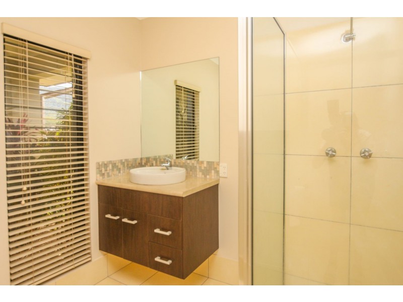 104 Fitzmaurice Drive, Bentley Park QLD 4869