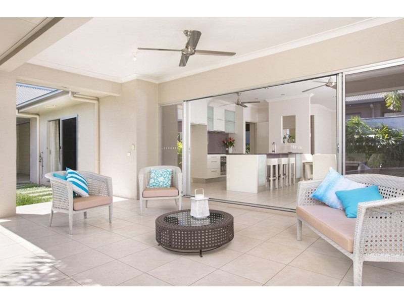 1 Rossmann Road, Smithfield QLD 4878