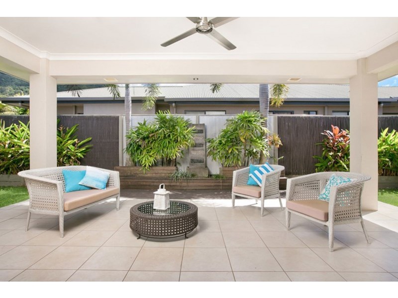 1 Rossmann Road, Smithfield QLD 4878