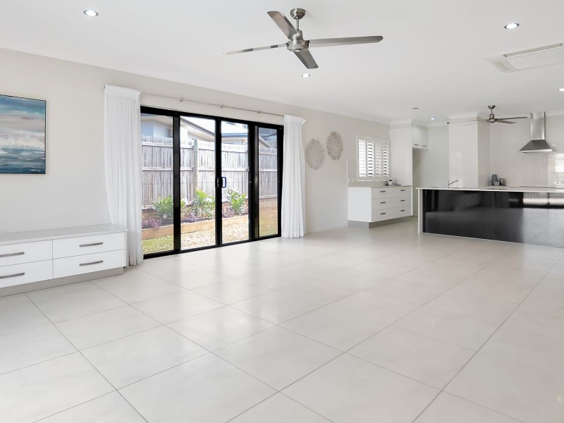 4 Barra Close, Kanimbla QLD 4870