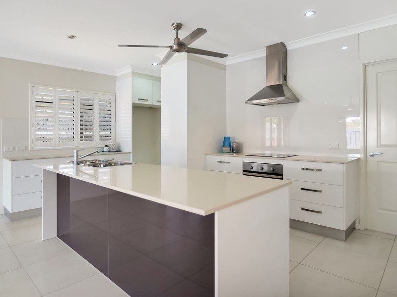 4 Barra Close, Kanimbla QLD 4870