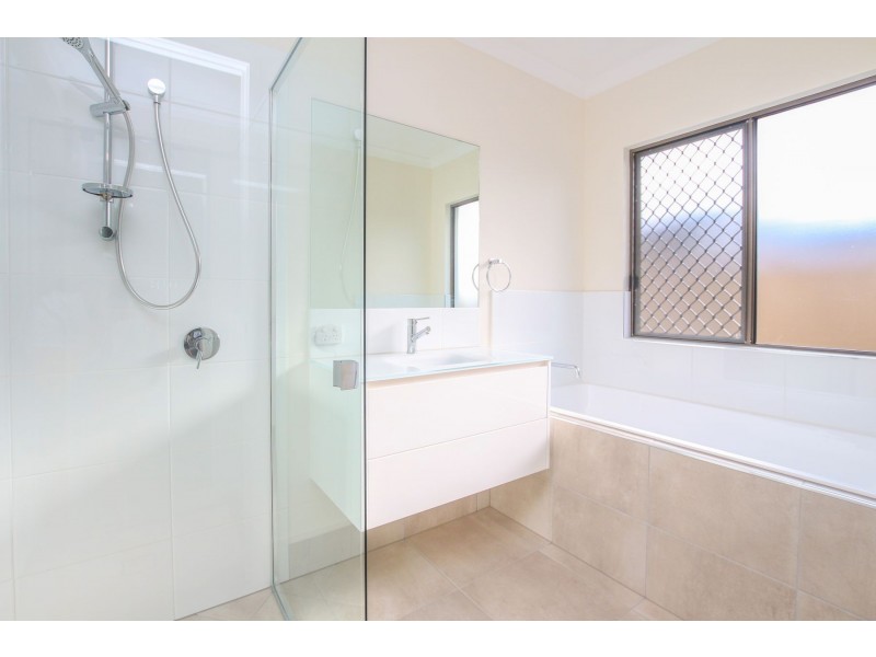 18 Shipmate Drive, Trinity Beach QLD 4879
