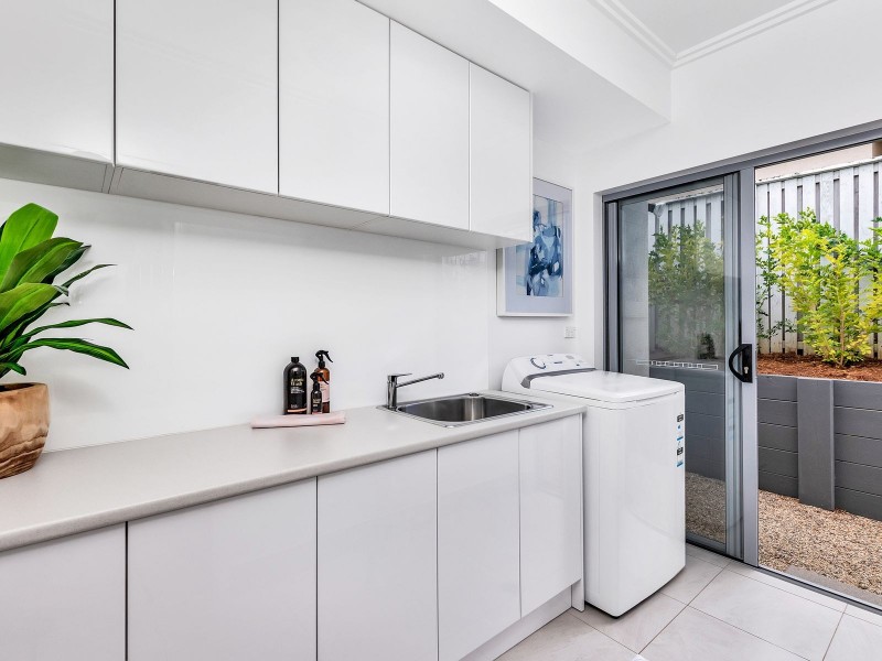 44 Aroona Street, Caravonica QLD 4878