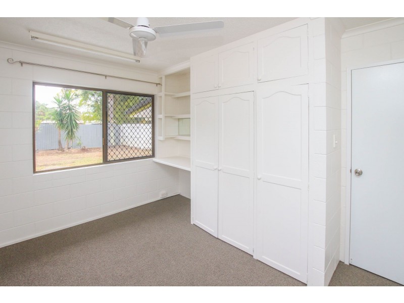 11 Lesley Street, Smithfield QLD 4878